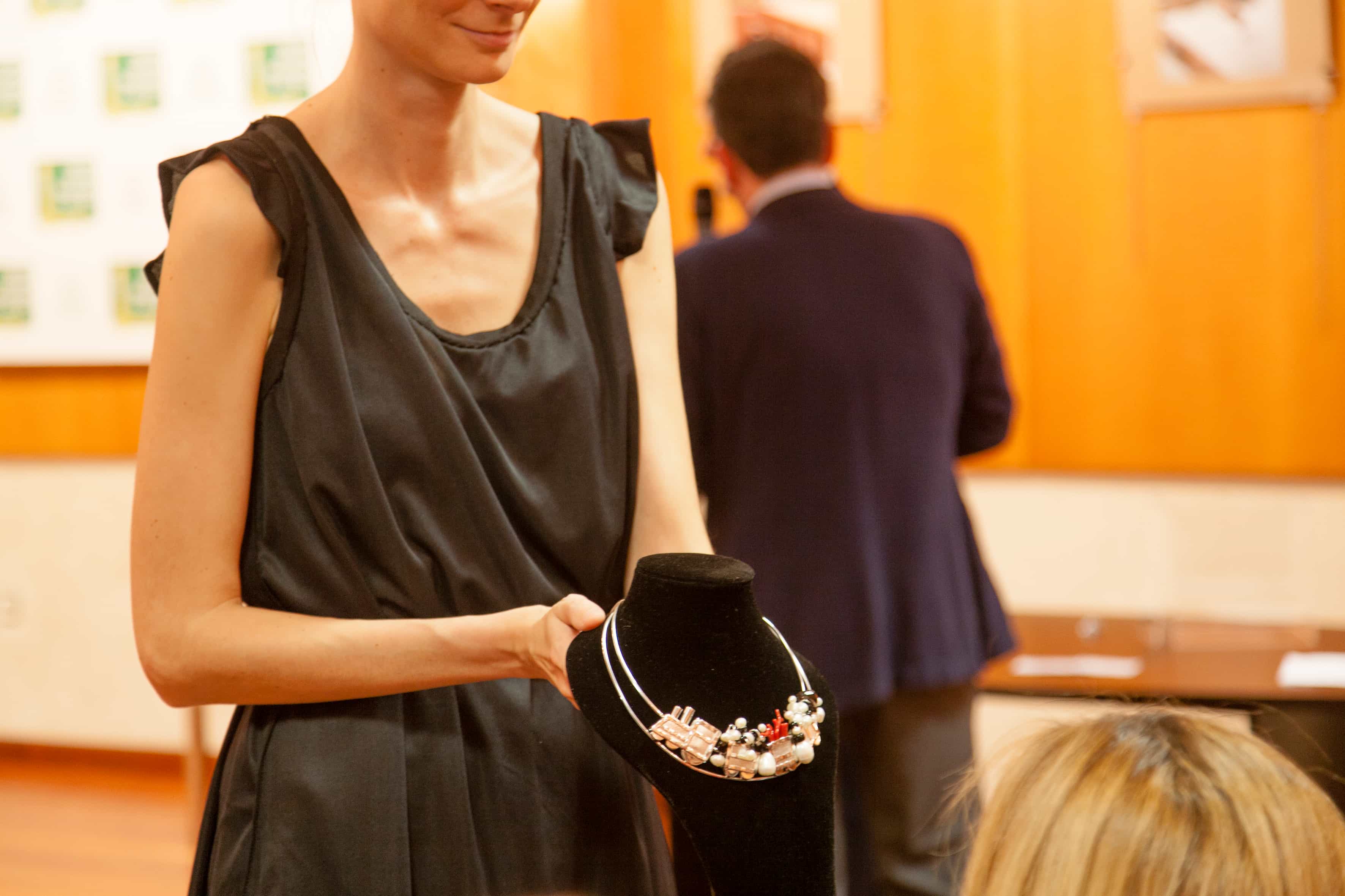 Gremio de joyeros de asturias, muestra de joyas y joyería